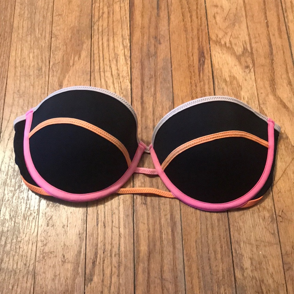 Victoria’s Secret Bandeau Style Swim Top. Size 34C